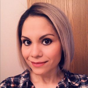 Meet your Posher, Melissa